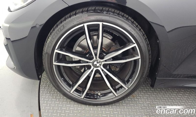 BMW 3-Series i320 M Sport