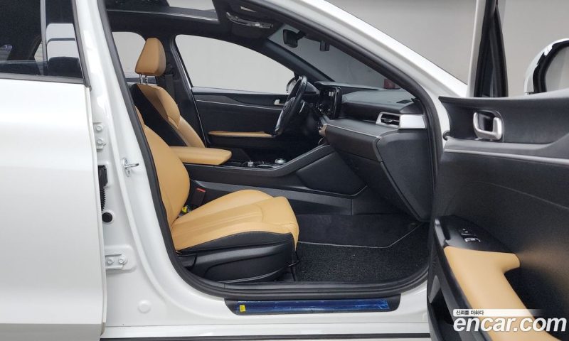 Kia K5 2.0