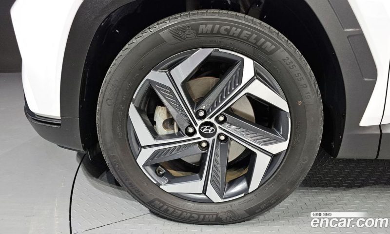 Hyundai Tucson Gasoline 1.6 Turbo 2WD