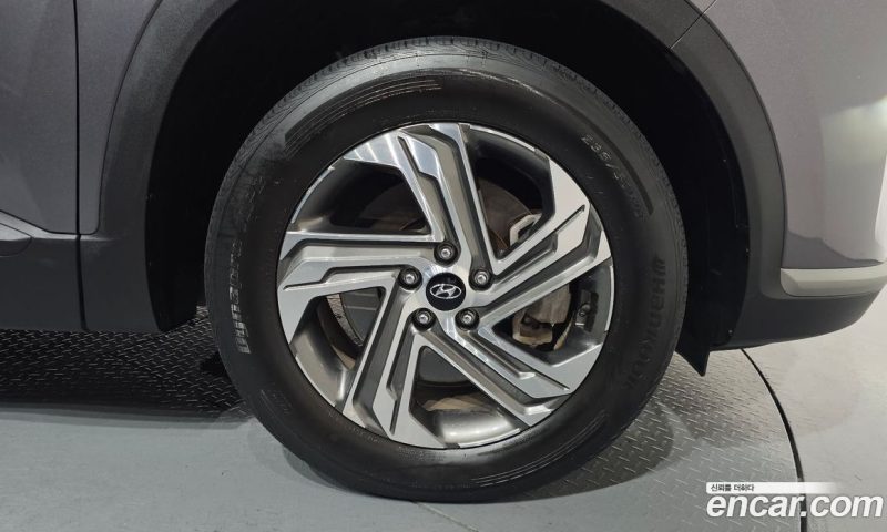 Hyundai Santa Fe Gasoline 2.5T 2WD