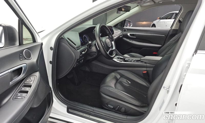 Hyundai Sonata 2.0