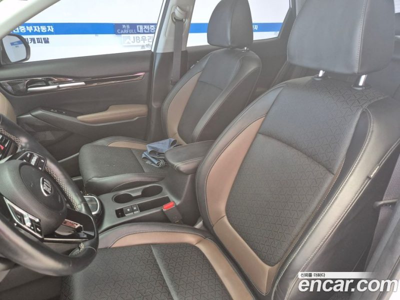 Kia Seltos Gasoline 1.6 Turbo 4WD