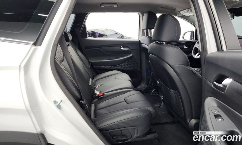Hyundai Santa Fe Gasoline 2.5T 2WD
