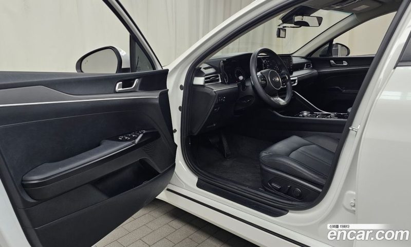 Kia K5 2.0