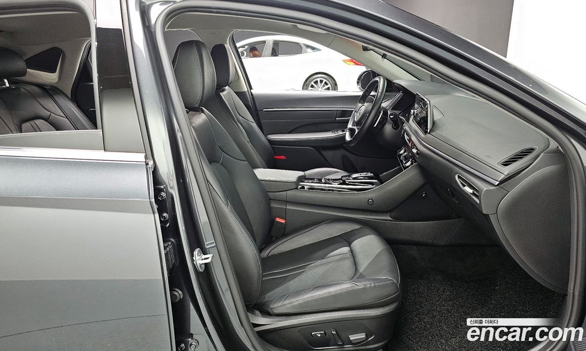 Hyundai Sonata 2.0