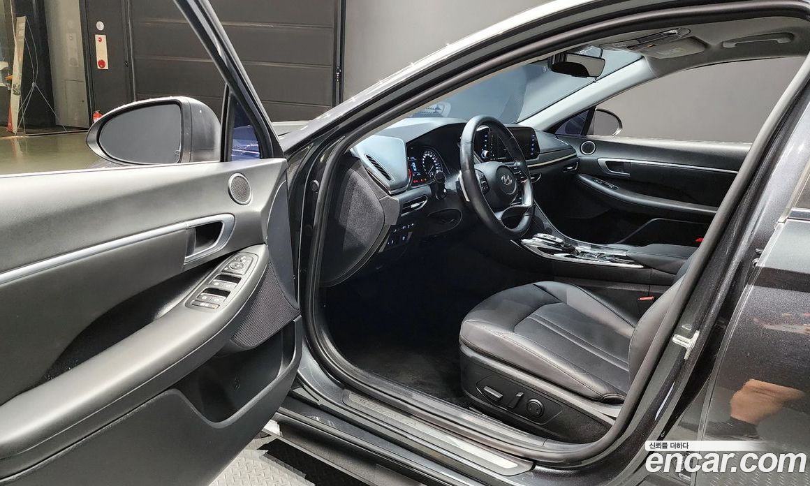 Hyundai Sonata 2.0