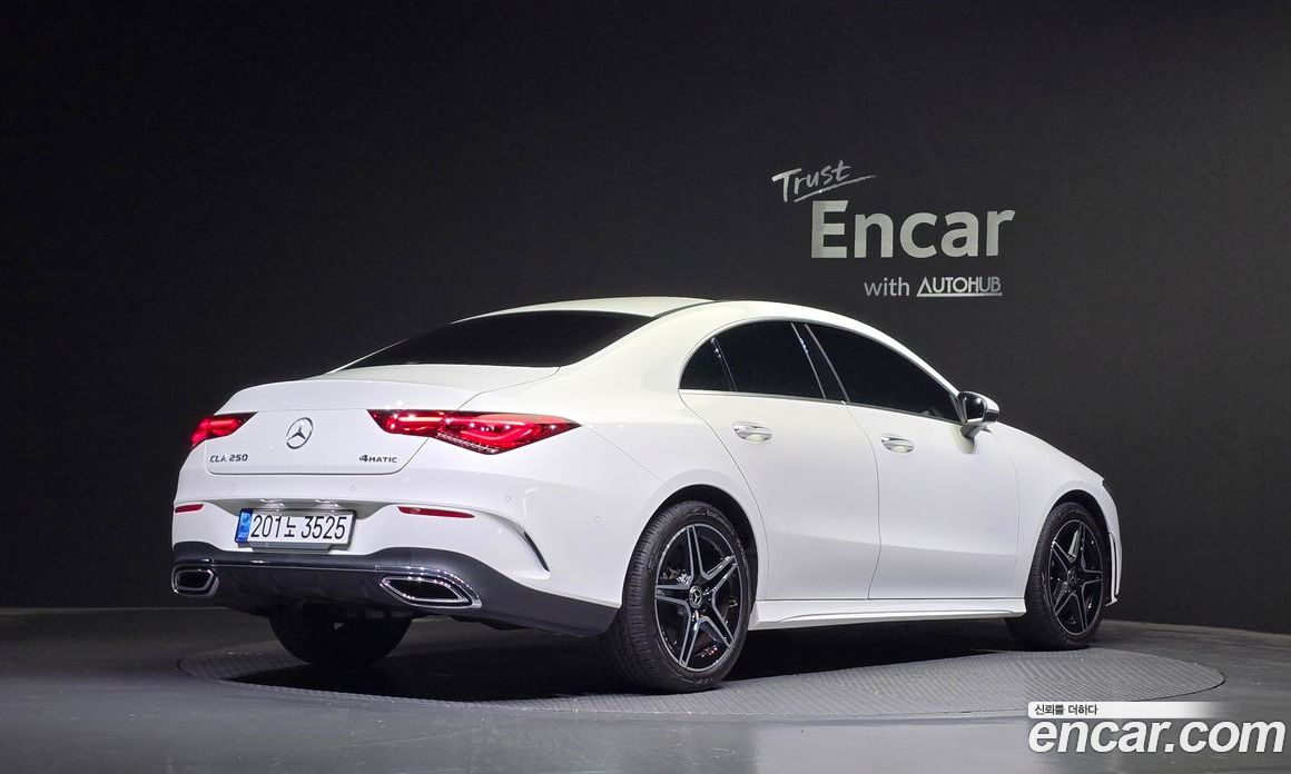 Mercedes Benz CLA-Class CLA250 4MATIC
