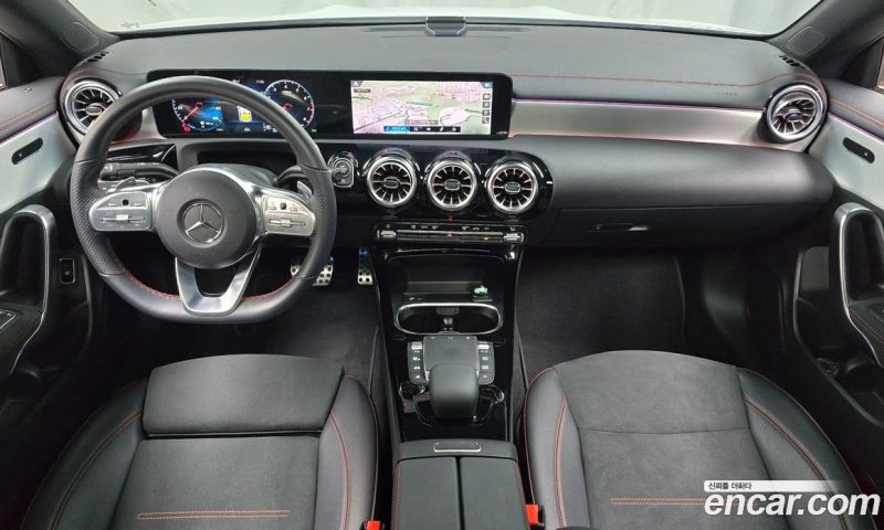 Mercedes Benz CLA-Class CLA250 4MATIC
