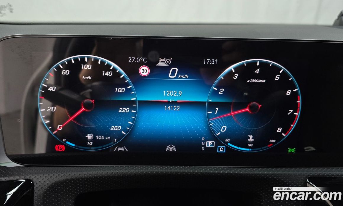 Mercedes Benz CLA-Class CLA250 4MATIC