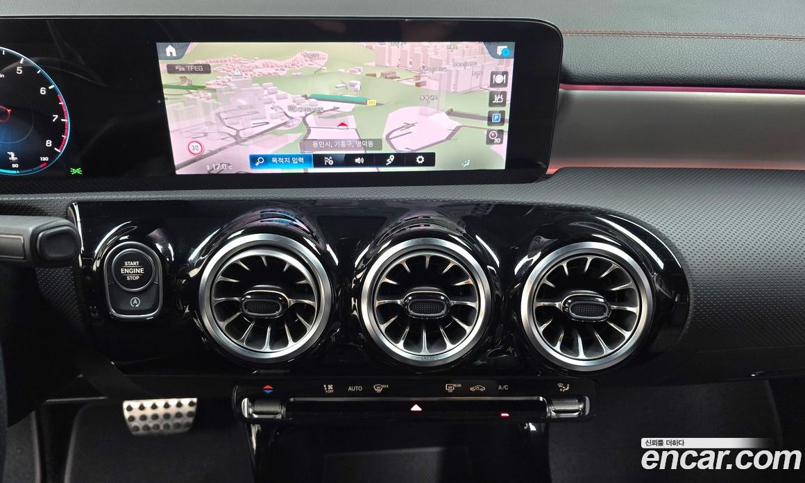 Mercedes Benz CLA-Class CLA250 4MATIC