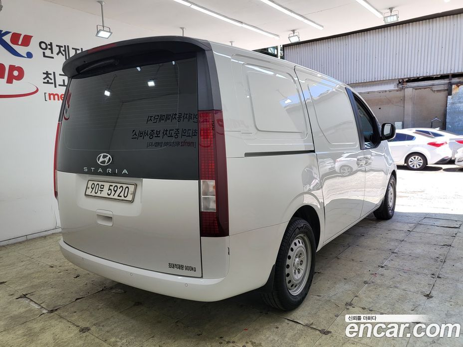 Hyundai Staria Cargo 3-Seater