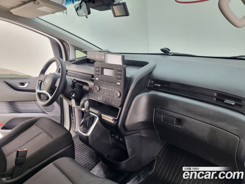Hyundai Staria Cargo 3-Seater