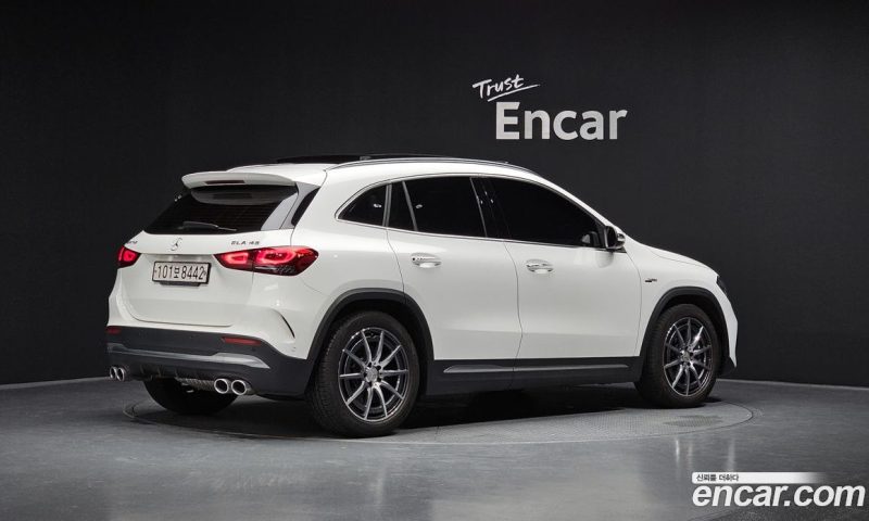 Mercedes Benz GLA-Class GLA45 AMG 4MATIC+