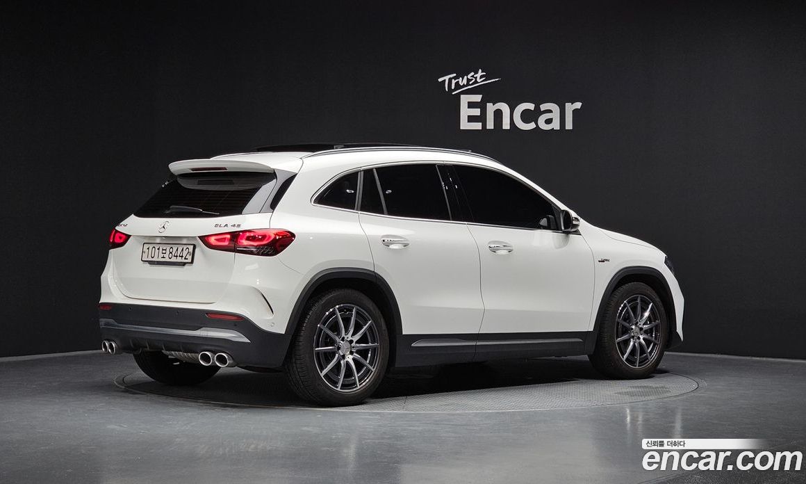 Mercedes Benz GLA-Class GLA45 AMG 4MATIC+