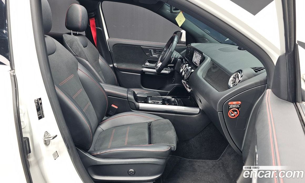 Mercedes Benz GLA-Class GLA45 AMG 4MATIC+