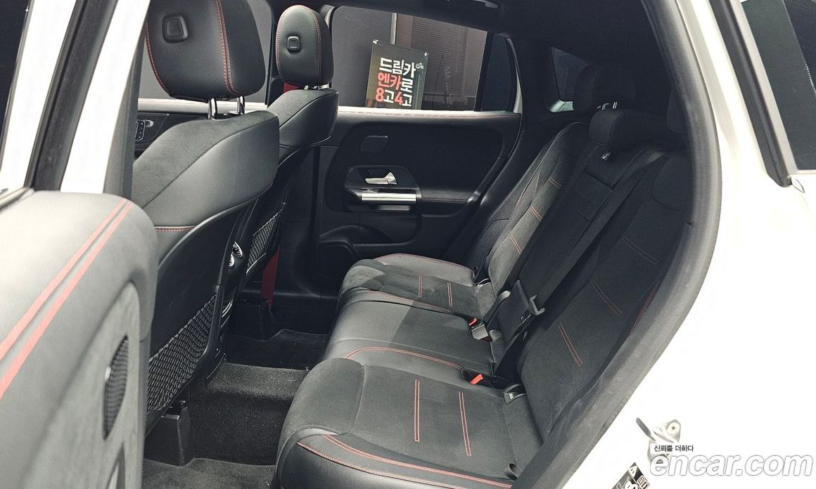 Mercedes Benz GLA-Class GLA45 AMG 4MATIC+