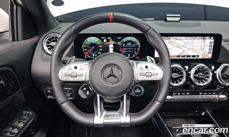 Mercedes Benz GLA-Class GLA45 AMG 4MATIC+