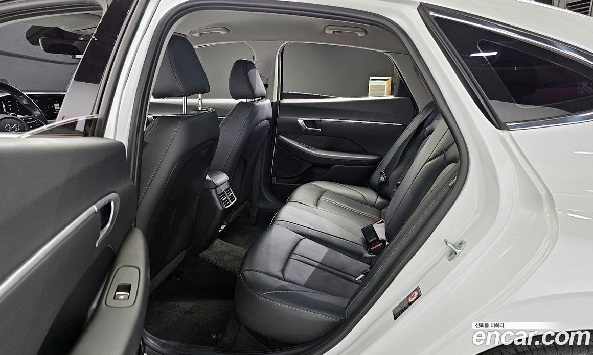 Hyundai Sonata 2.0