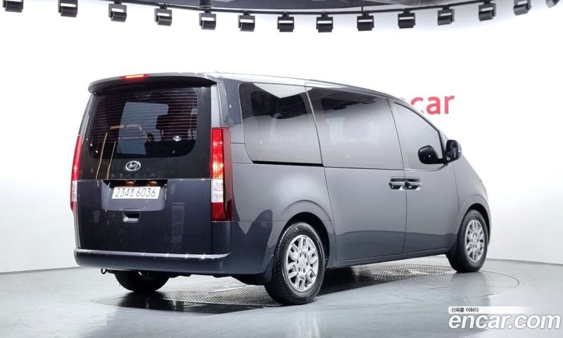 Hyundai Staria Tourer 9-Seater