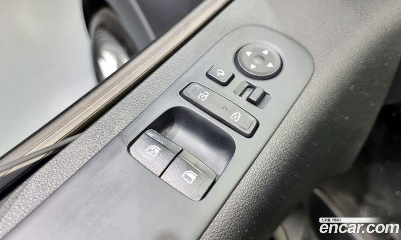 Hyundai Staria Tourer 9-Seater