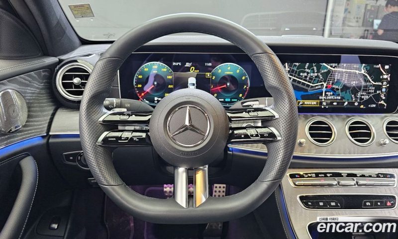 Mercedes Benz E-Class E350 4MATIC AMG Line