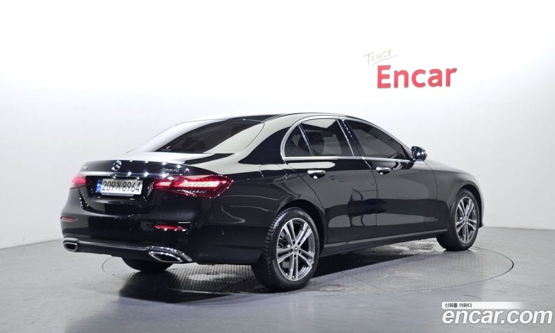 Mercedes Benz E-Class E350 4MATIC Avantgarde