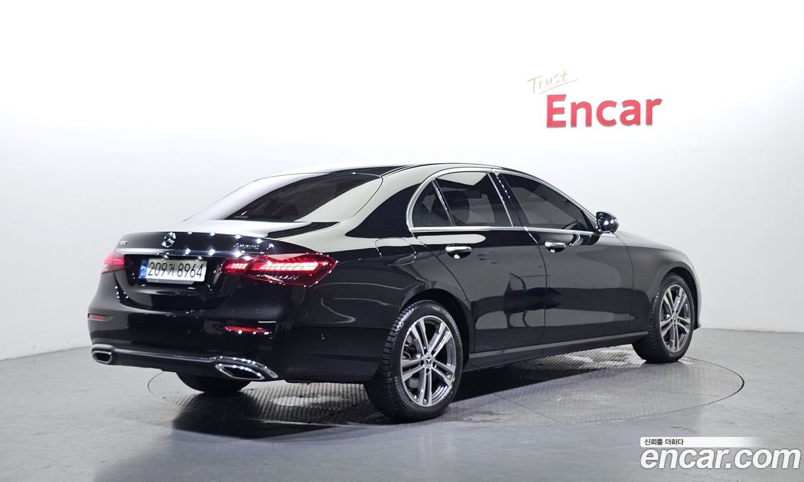 Mercedes Benz E-Class E350 4MATIC Avantgarde