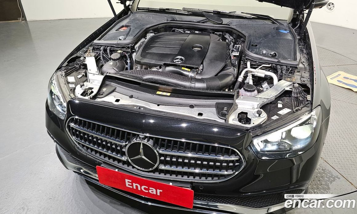 Mercedes Benz E-Class E350 4MATIC Avantgarde
