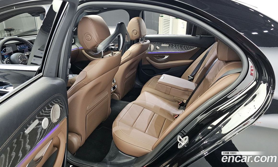 Mercedes Benz E-Class E350 4MATIC Avantgarde