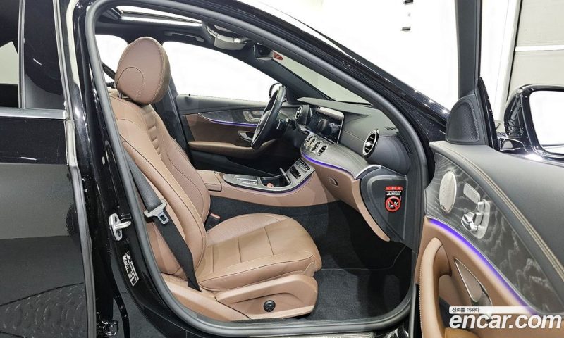 Mercedes Benz E-Class E350 4MATIC Avantgarde