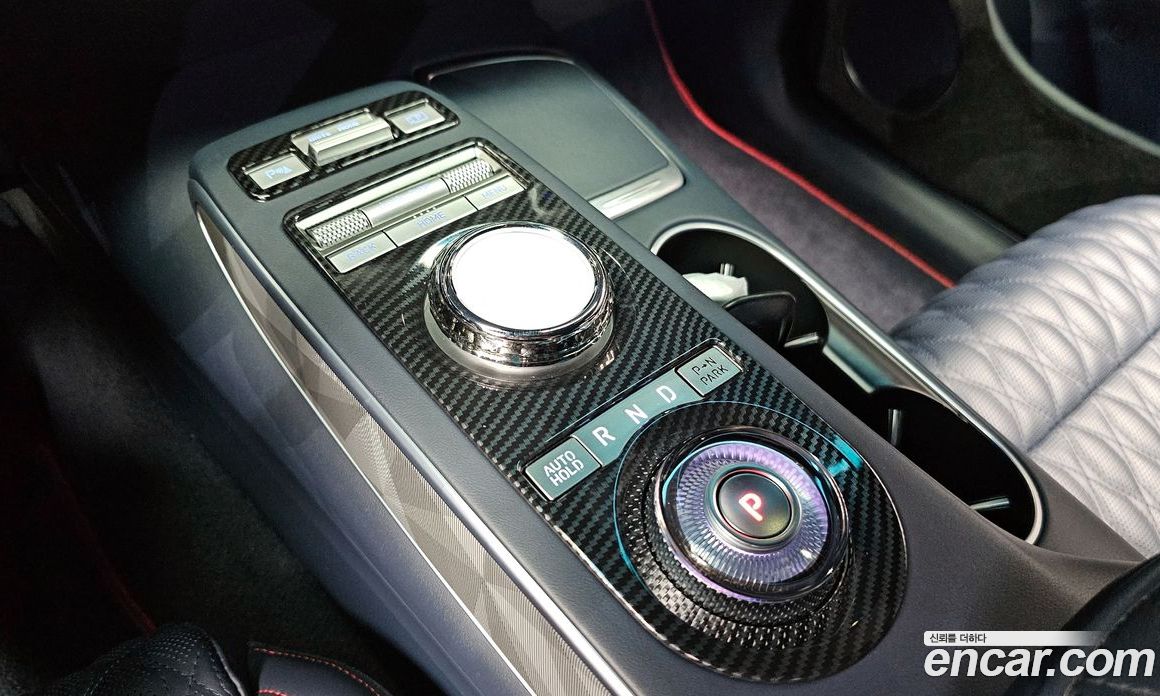 Genesis GV70 2.5T Gasoline 2WD