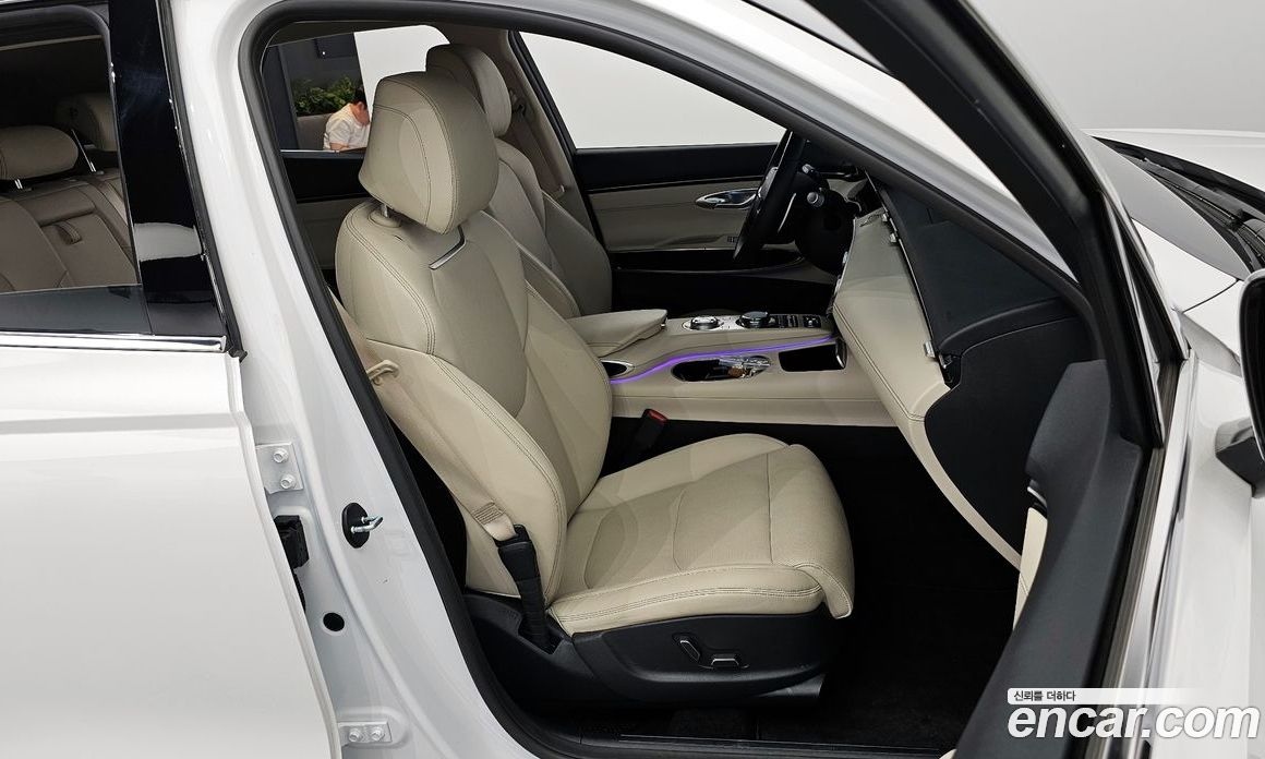 Genesis GV70 2.5T Gasoline 2WD