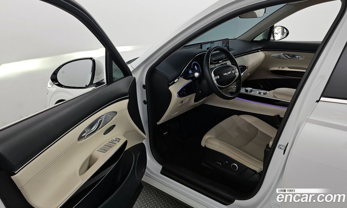 Genesis GV70 2.5T Gasoline 2WD
