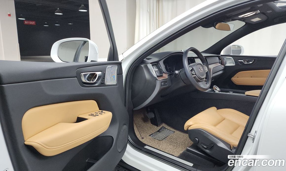 Volvo XC60 B6 Inscirtion