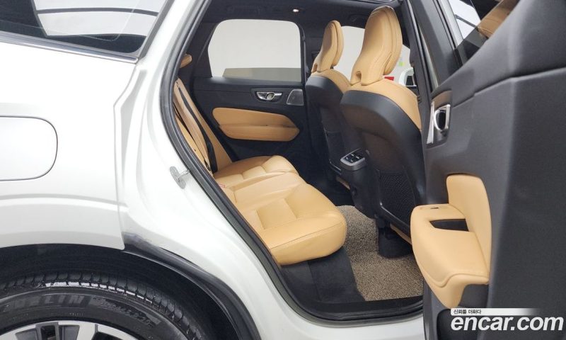 Volvo XC60 B6 Inscirtion
