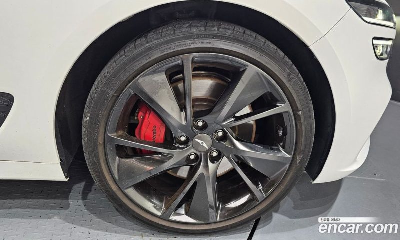 Genesis G70 Diesel 2.2 2WD