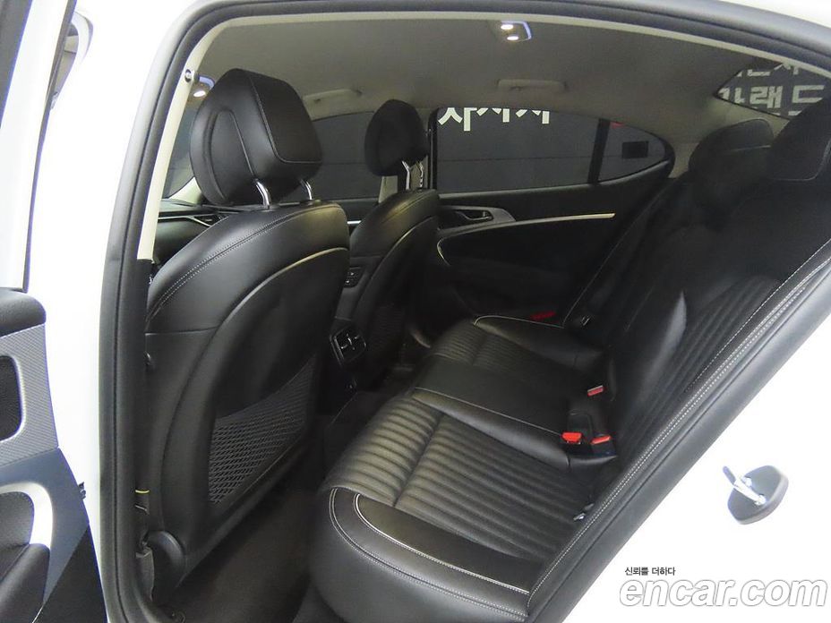 Genesis G70 Gasoline 2.0T 4WD