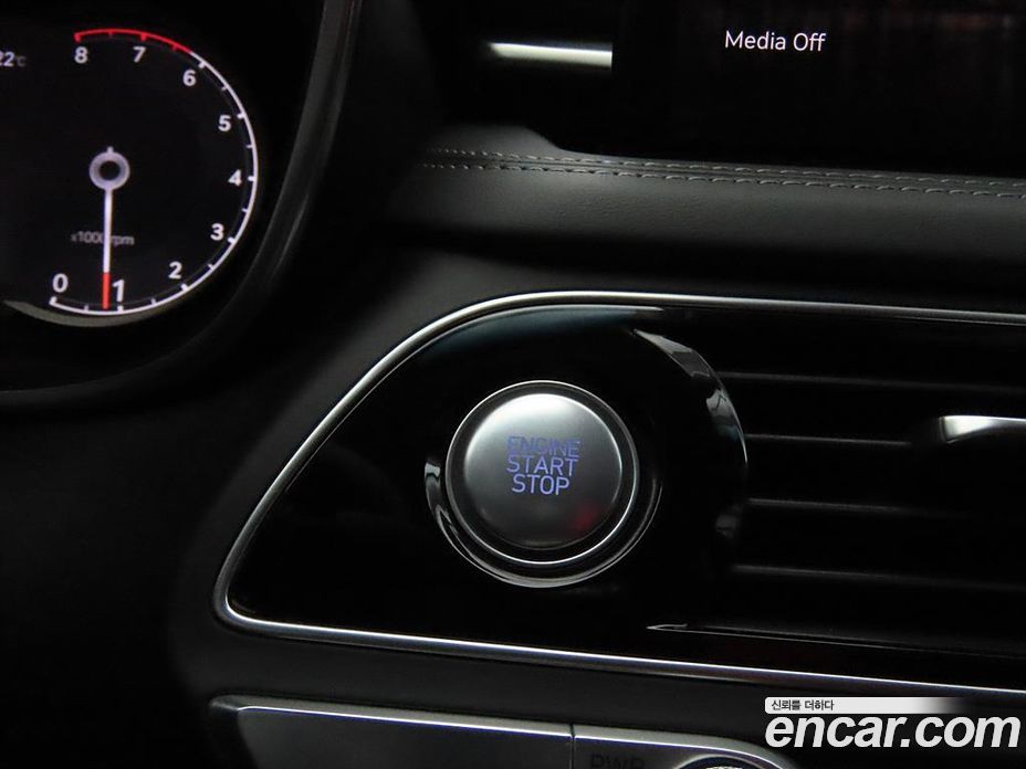 Genesis G70 Gasoline 2.0T 4WD