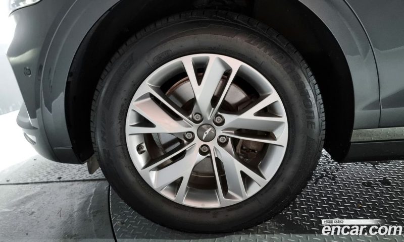 Genesis GV70 2.5T Gasoline AWD