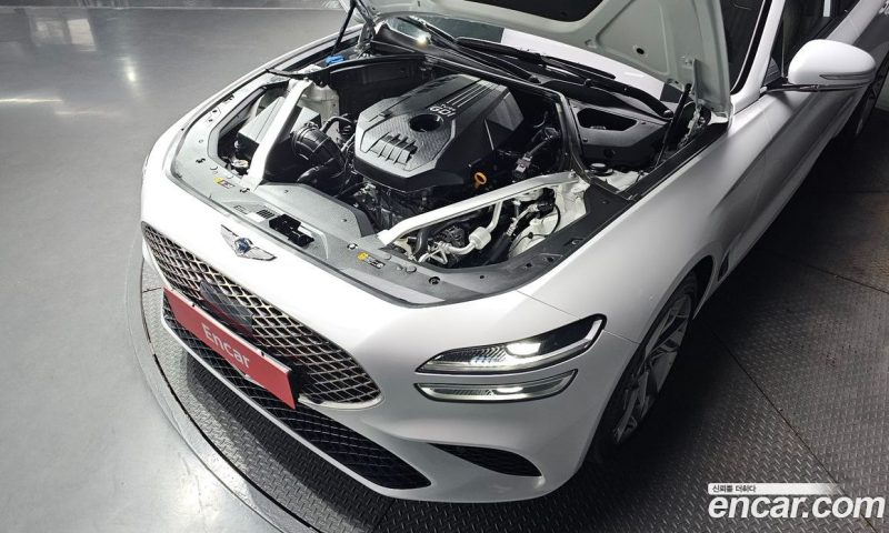 Genesis G70 Gasoline 2.0T 2WD