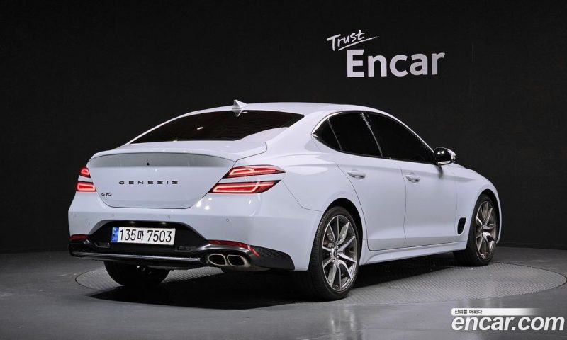 Genesis G70 Gasoline 2.0T 2WD