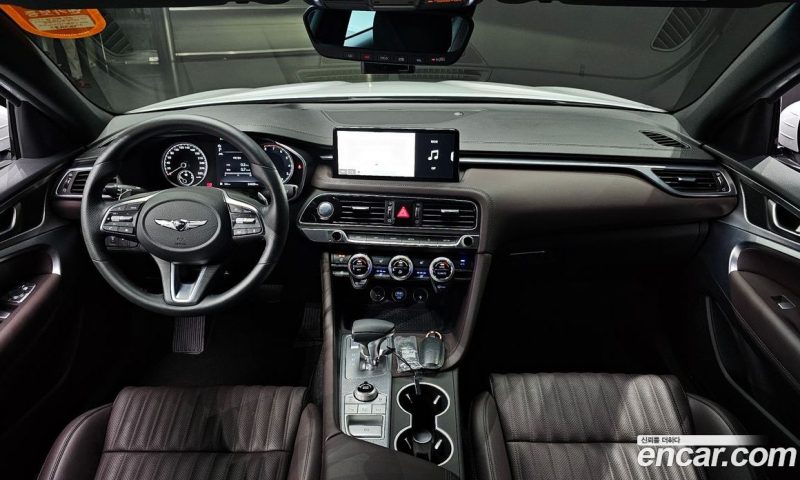 Genesis G70 Gasoline 2.0T 2WD