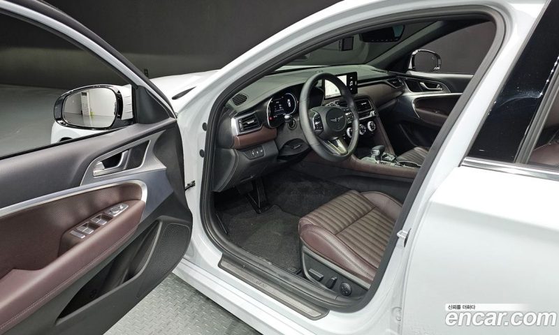 Genesis G70 Gasoline 2.0T 2WD