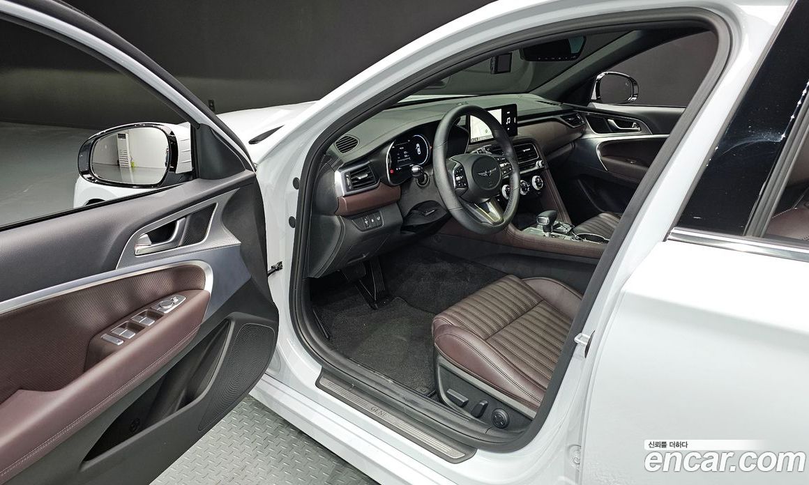 Genesis G70 Gasoline 2.0T 2WD