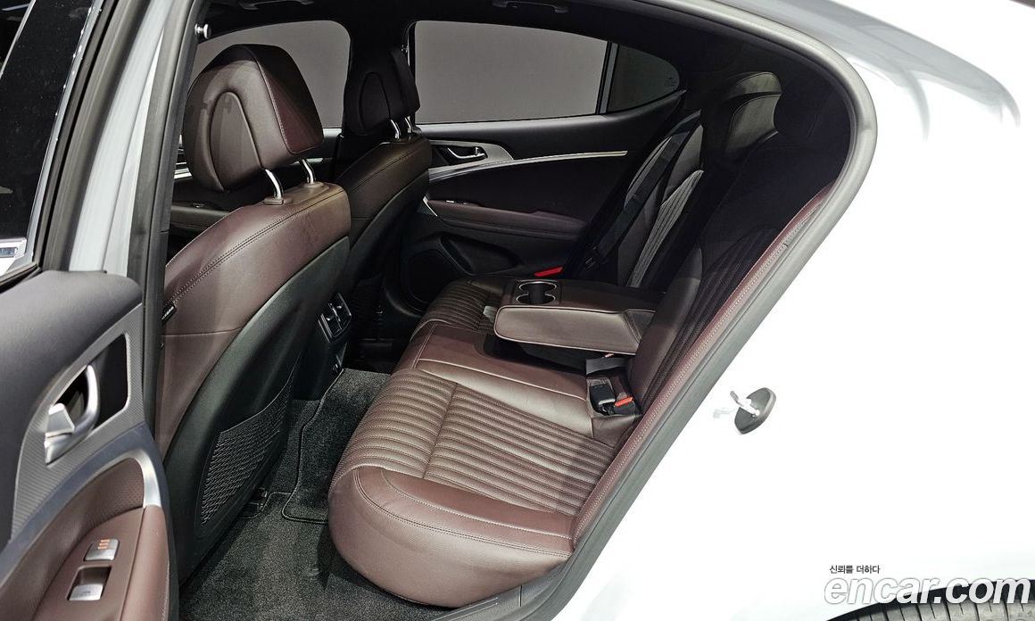 Genesis G70 Gasoline 2.0T 2WD
