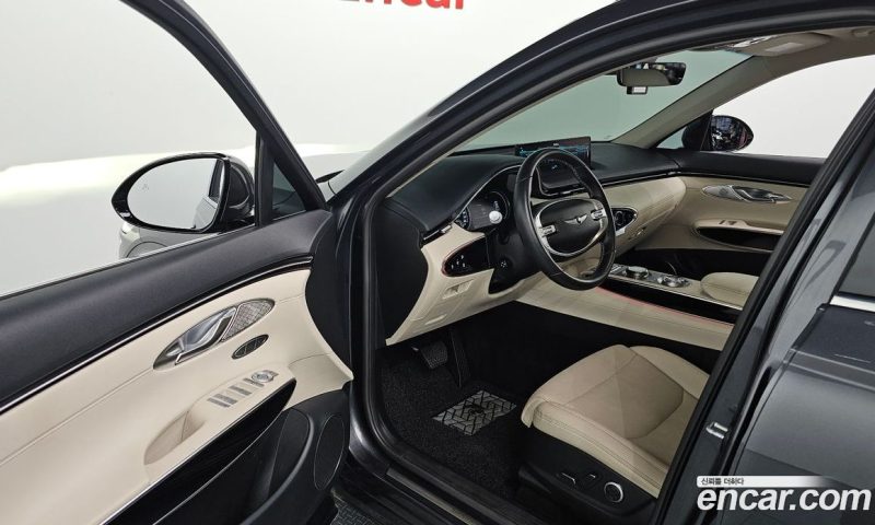 Genesis GV70 2.5T Gasoline 2WD