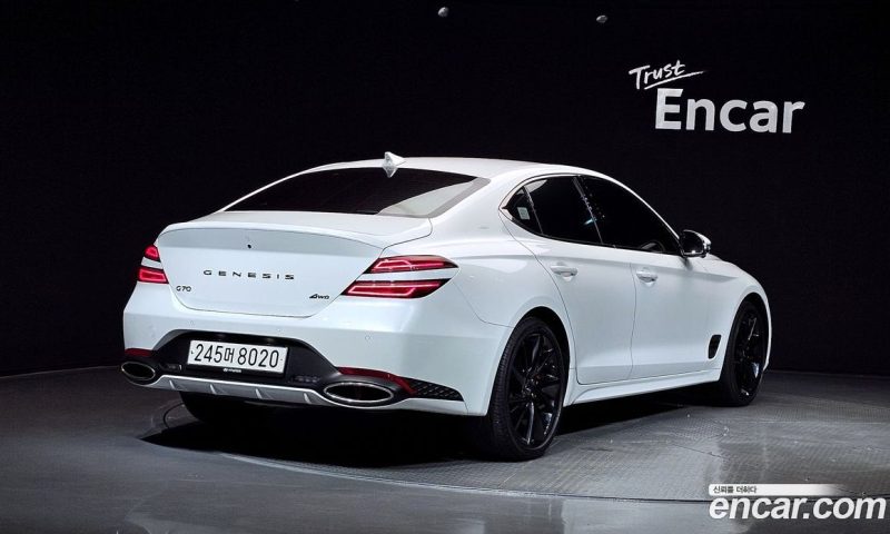 Genesis G70 Gasoline 2.0T 4WD
