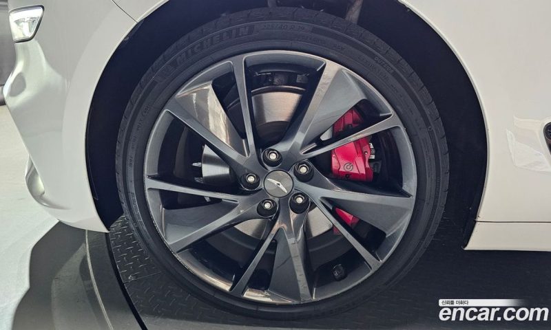 Genesis G70 Gasoline 2.0T 4WD