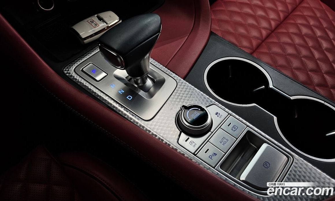 Genesis G70 Gasoline 2.0T 4WD