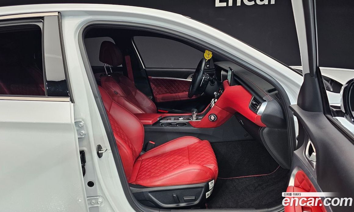 Genesis G70 Gasoline 2.0T 4WD